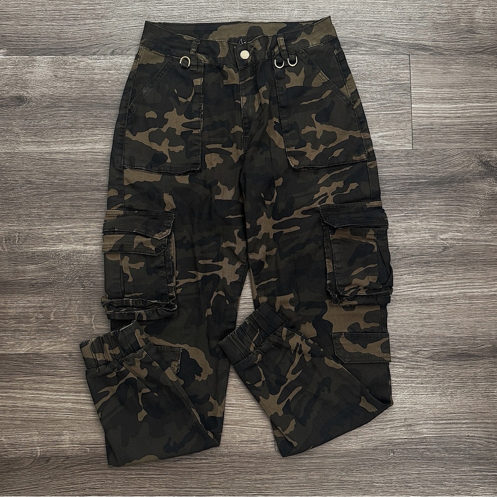 Windsor Camo Joggers High Waist